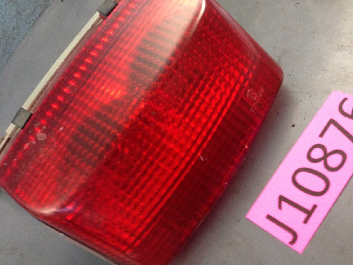 1990 KAWASAKI ZX-6 TAILLIGHT LENS/HOUSING USED 1991 1992 1993