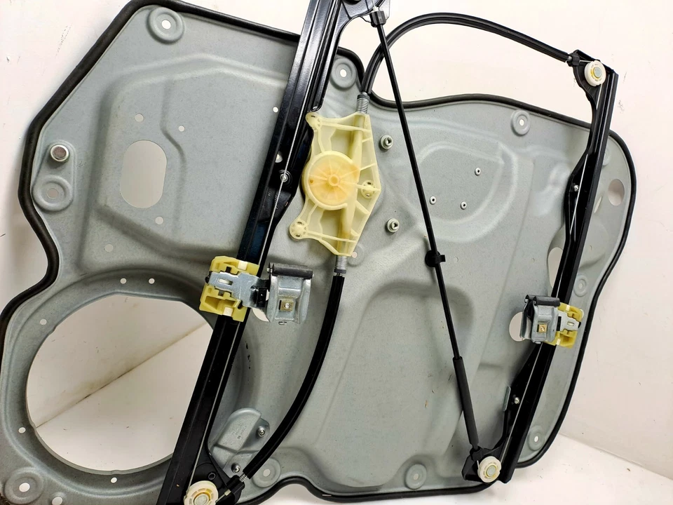 New original Volkswagen Caddy Window Regulator Front Left 2K1837729G - Image 2 of 4