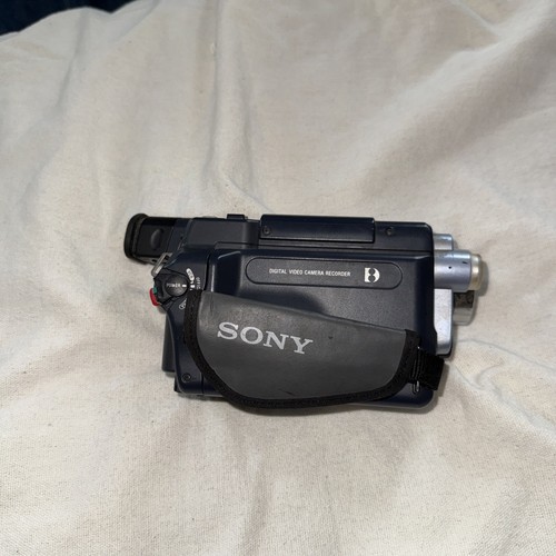 Videocámara digital Sony Handycam DCR-TRV250-8 - Imagen 2 de 7