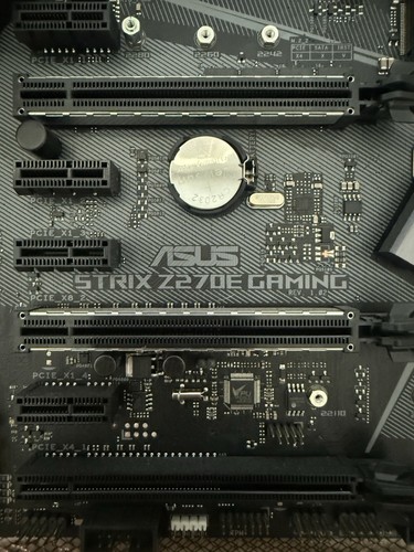 ASUS ROG STRIX Z270-E Motherboard (+accessories) + Intel Core i7-7700K CPU Combo - Picture 3 of 4