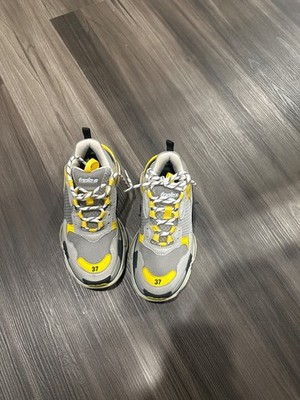 womens balenciaga sneakers size 7 triple s