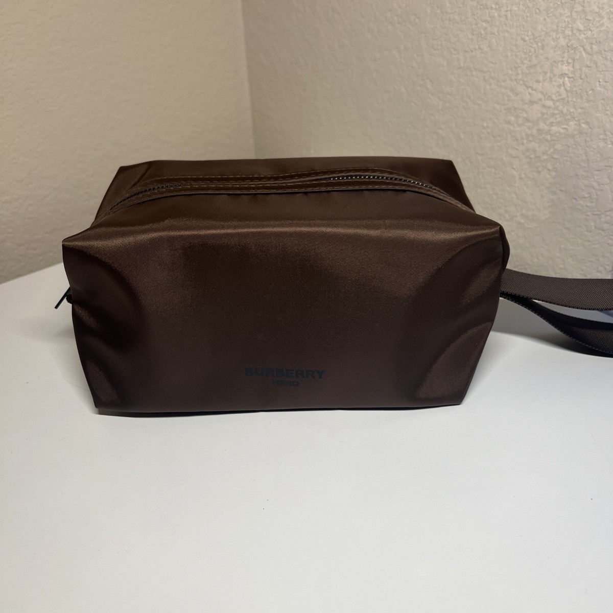 Burberry Hero Chocolate Brown Travel Makeup/Toiletry Bag Zippered
