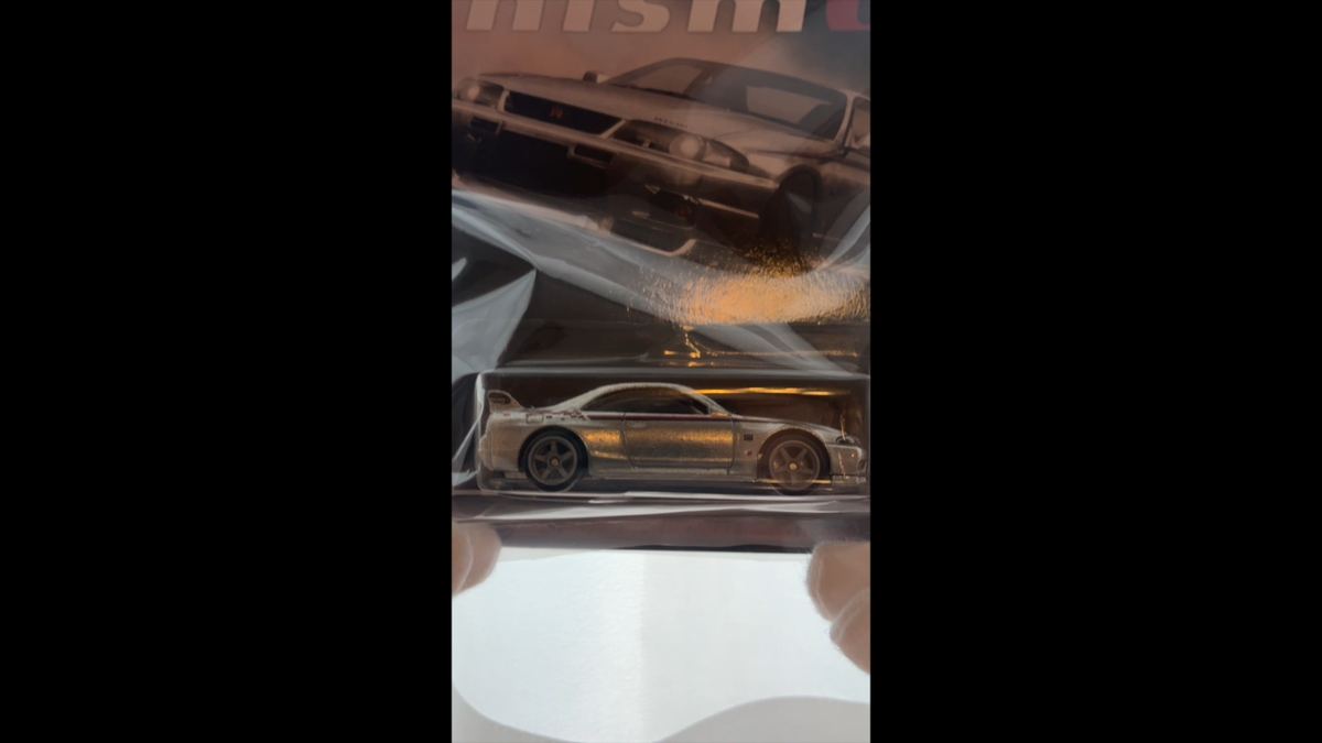 Hot Wheels Nissan Skyline GT-R BCNR33 NISMO R-tune Tokyo Auto