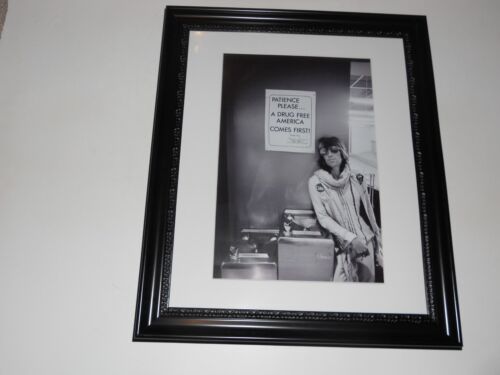 Grand cadre Keith Richards « sans drogue » 72 photo de tournée rolling stones 24 »x20 - Photo 1/1