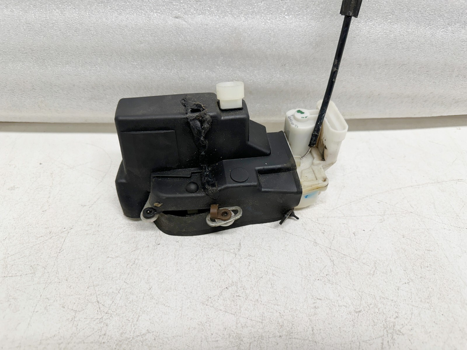 Maserati Quattroporte 2003-2004 FRONT+RIGHT Door lock actuator