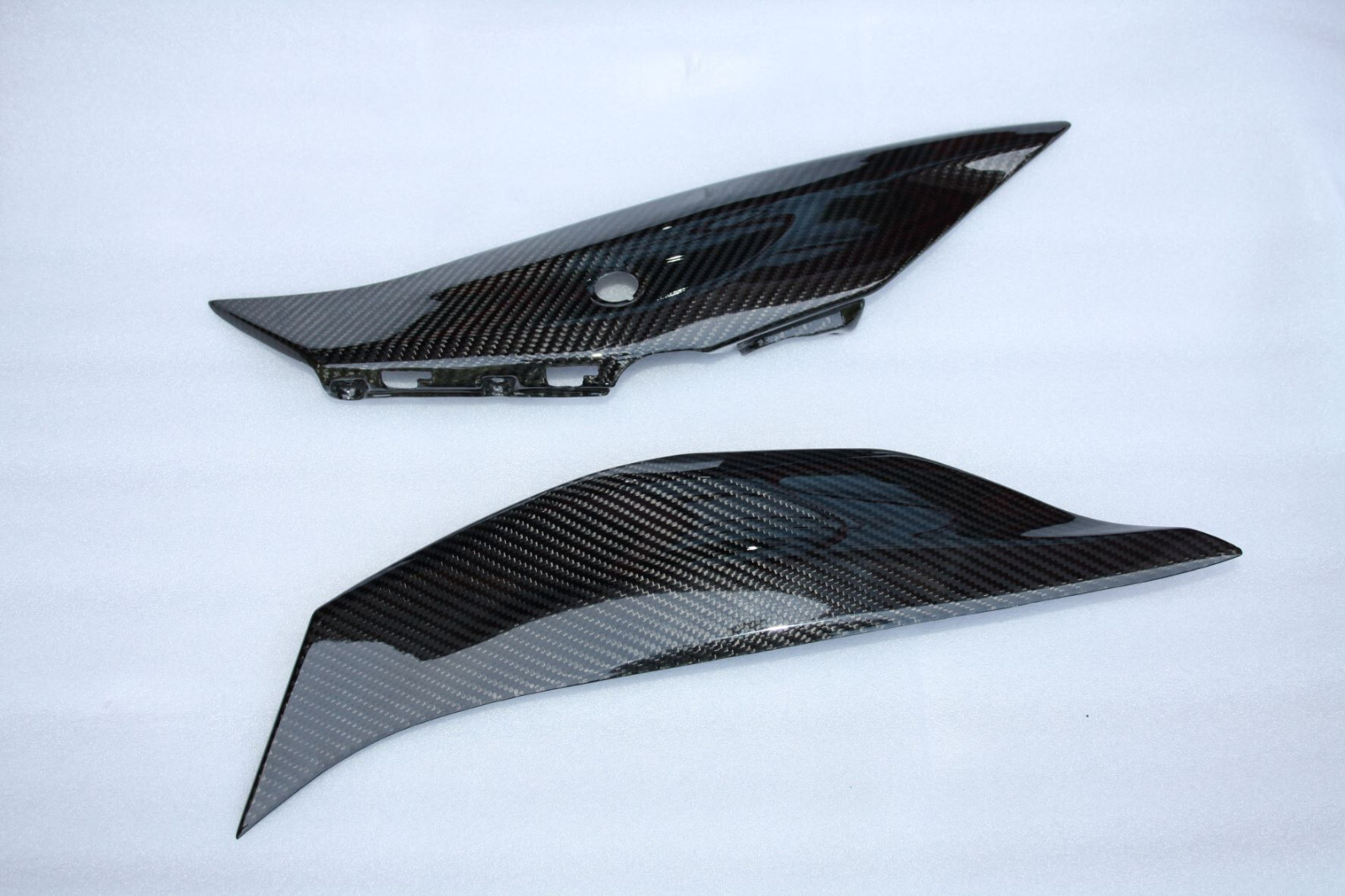 Flancs de coque arrière Kawasaki ZX10R légers en carbone rigide anti-vibrations