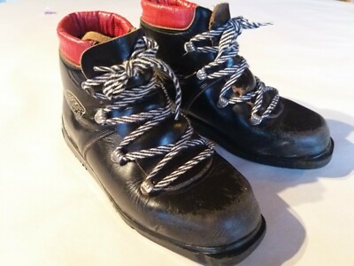 Vintage Davos Ski Boots Alpine & Cross Country Ski Boots 59s / 60s Kids Size 33