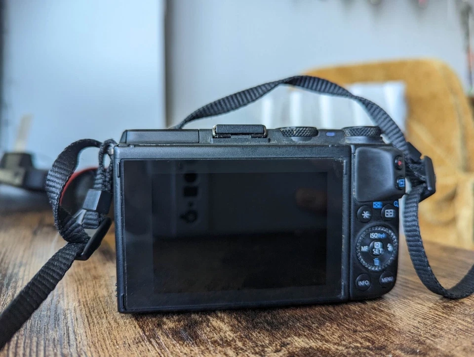 Canon EOS M3, photo 4 of 5