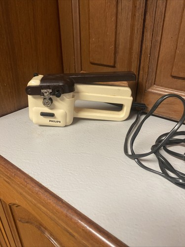 VINTAGE PHILIPS ELECTRIC TIN CAN OPENER KITCHEN APPLIANCE TYPE HR2471