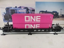 Menards TTX  Intermodal Car Container Carrier O Gauge Black With ONE Containers