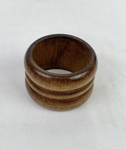 Vintage Dark Maple Wood Napkin Rings Holiday Dinner Set of 8 Rustic Nature - Picture 2 of 7