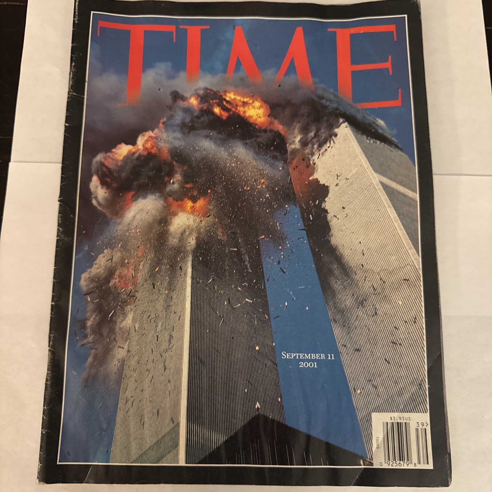 TIME Magazine SEPTEMBER 11 2001  Special Edition 9/11 Newsstand Edition. T3