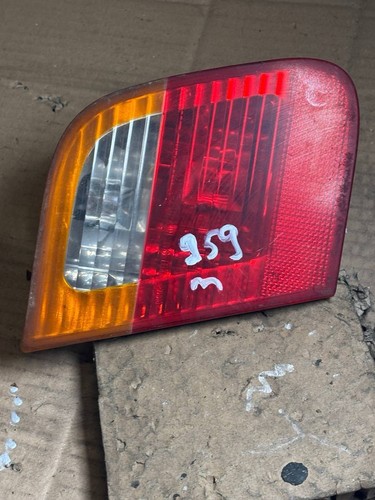 Heckleuchtengehäuse innen L 8368759 BMW 318i touring E46 1999-2001