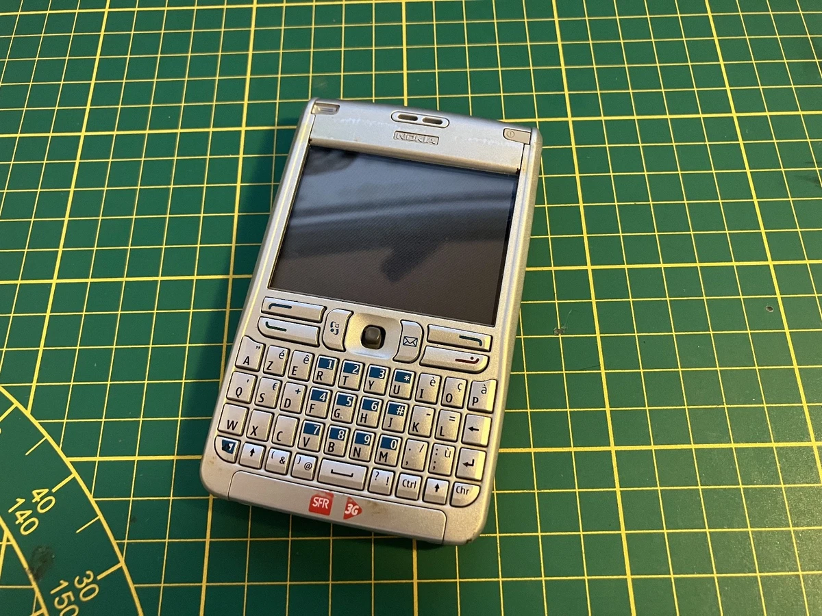 BNIB Nokia E61 64MB Silver QWERTY Keypad Vodafone Unlocked 3G 2G GSM Boxed New