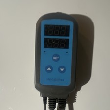 Inkbird IHC-200 Digital Plug n Play Humidity Thermostat, 100-240V, Blue/Black