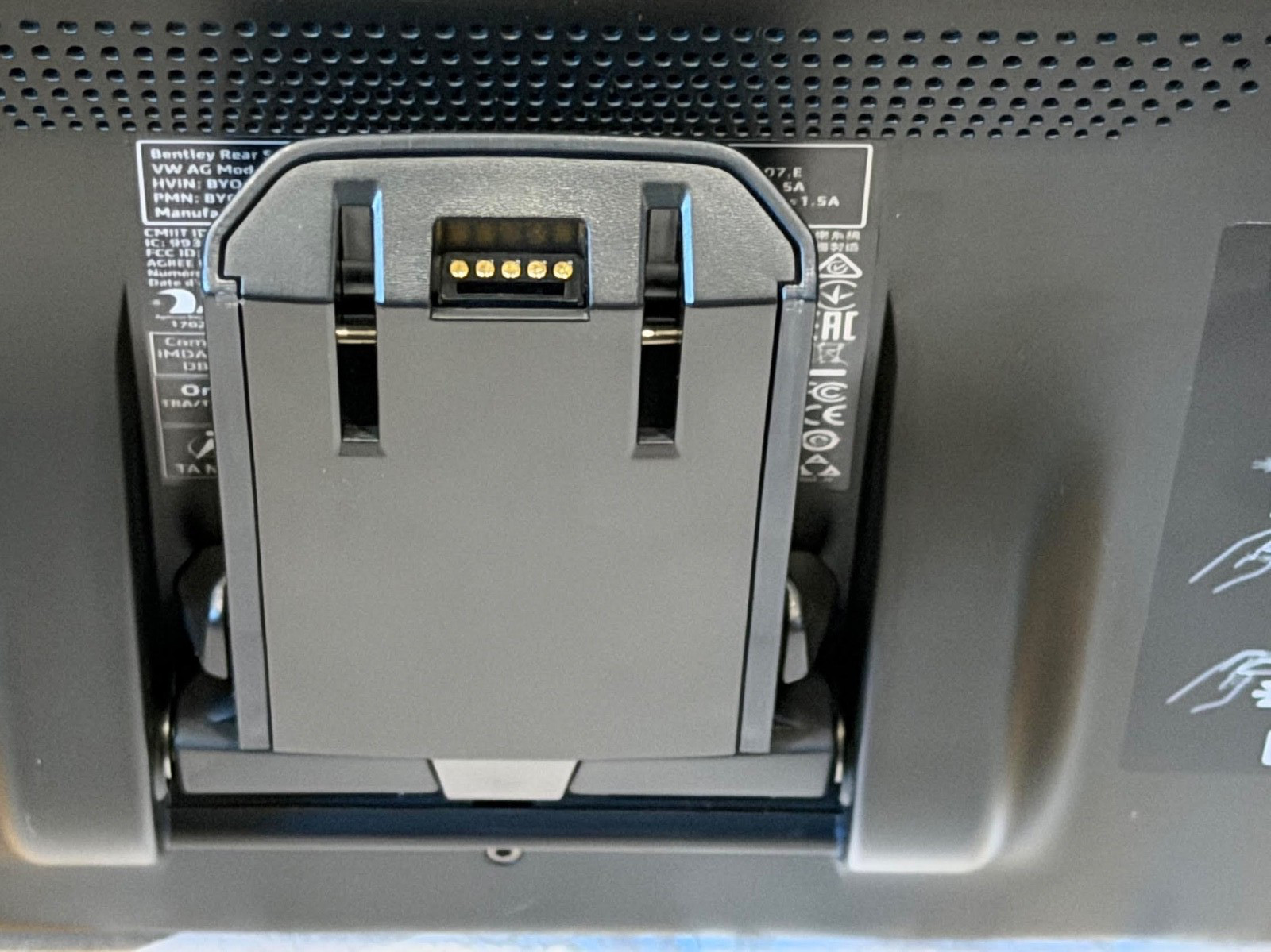 Bentley Bentayga 2015-2020 Rear Unit P/N 36A919607E