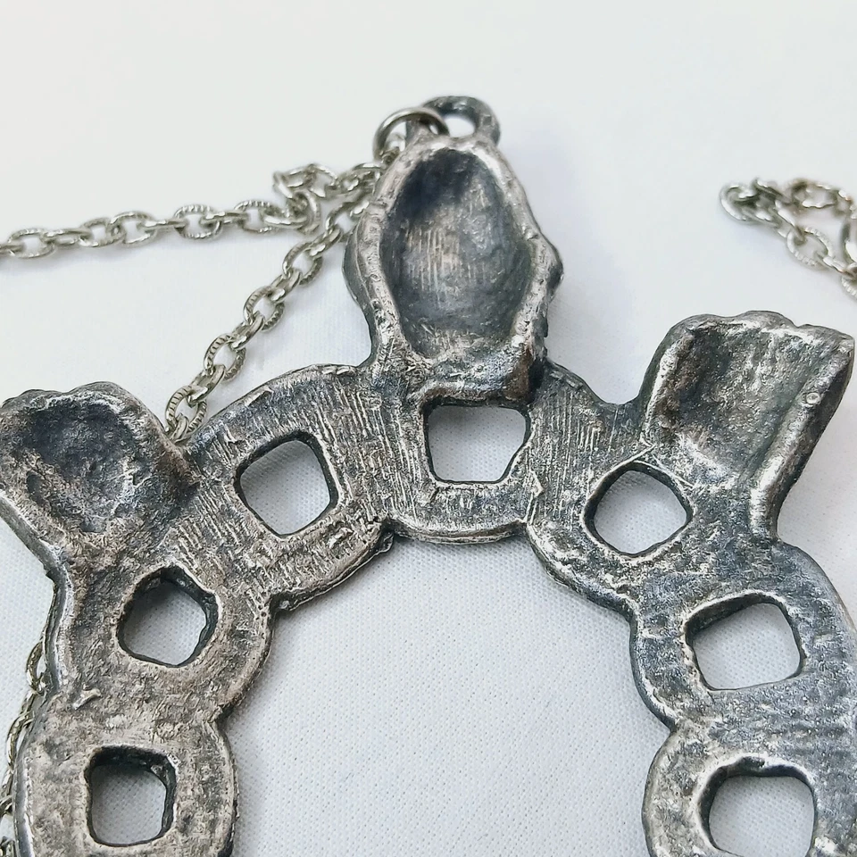 Tortuga de peltre grande colgante de 4 pulgadas en cadena de metal de 24 pulgadas joyería vintage Foto 4 de 4