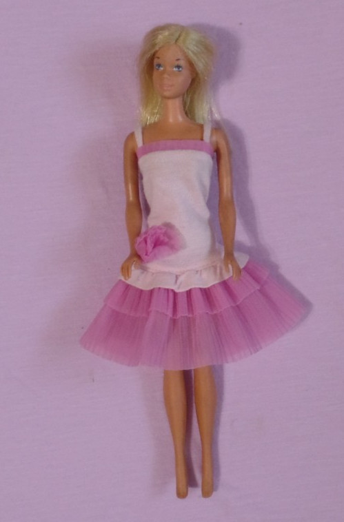 Vintage Barbie Doll - MOD Era Malibu Barbie Doll
