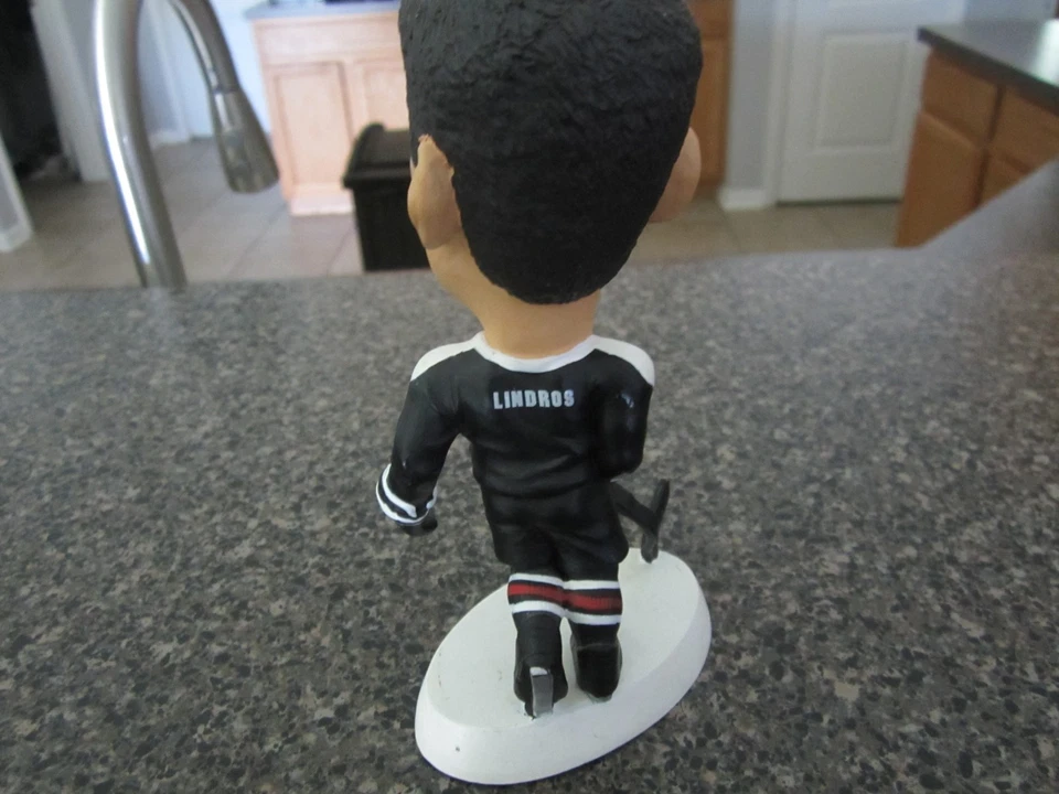 Estatua de Eric Lindros NHLPA 1998 - 6,5 - Flyers Rangers - ¡Rara! Foto 3 de 3