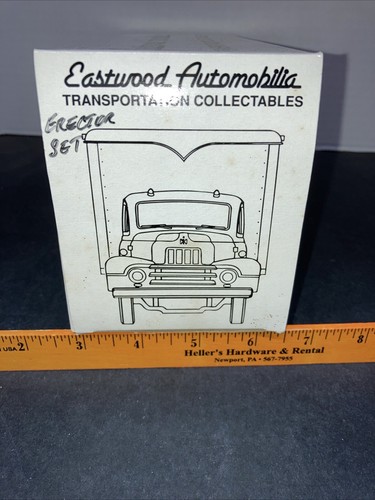 Camión First Gear/Eastwood 1957 R-190 International Erector Set Nos 19-0111 - Imagen 8 de 10