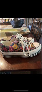 converse girls unite