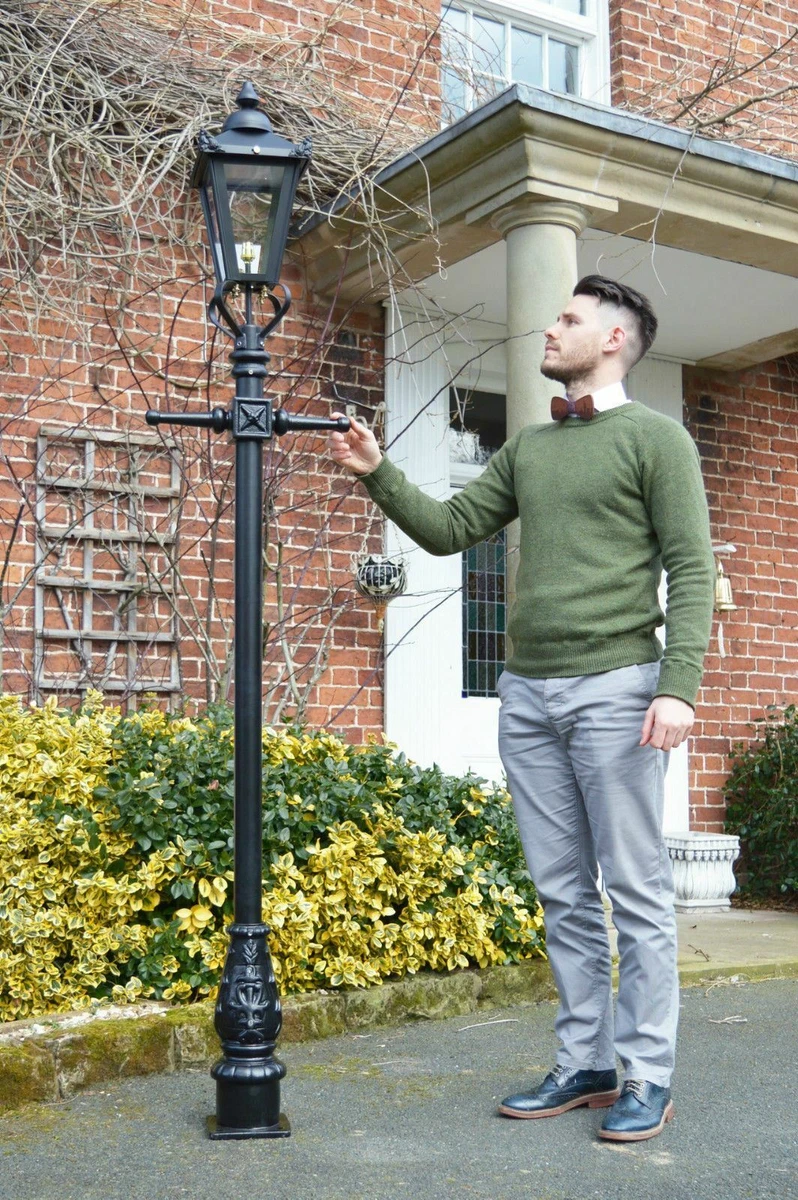 Victorian Lamp Post Black 2.3m with free Dusk till Dawn Sensor