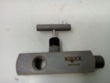 Noshok 204-MFS Multiport Valve Hard Seat 1/2" NPT Male 1/2 Npt Female Steel 0.18