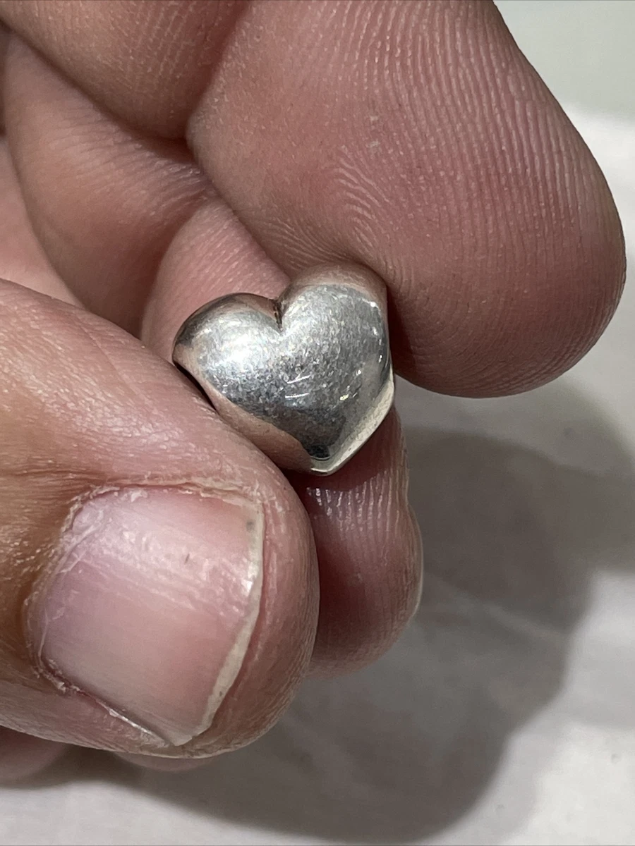 Pandora big hotsell smooth heart charm