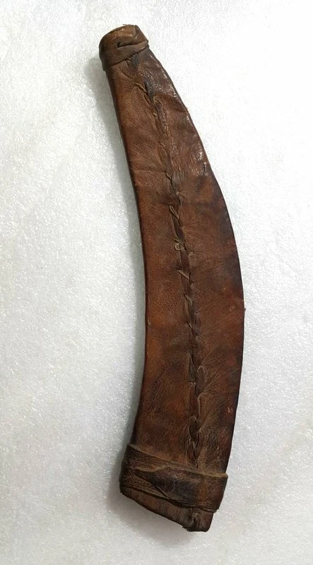 Adaga de couro antiga rara bolso do Sudão feita à mão africana século XIX° - Imagem 3 de 4