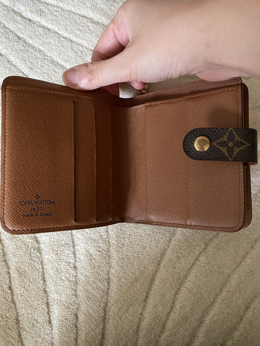 Louis Vuitton Bi-Fold Small Compact Wallet