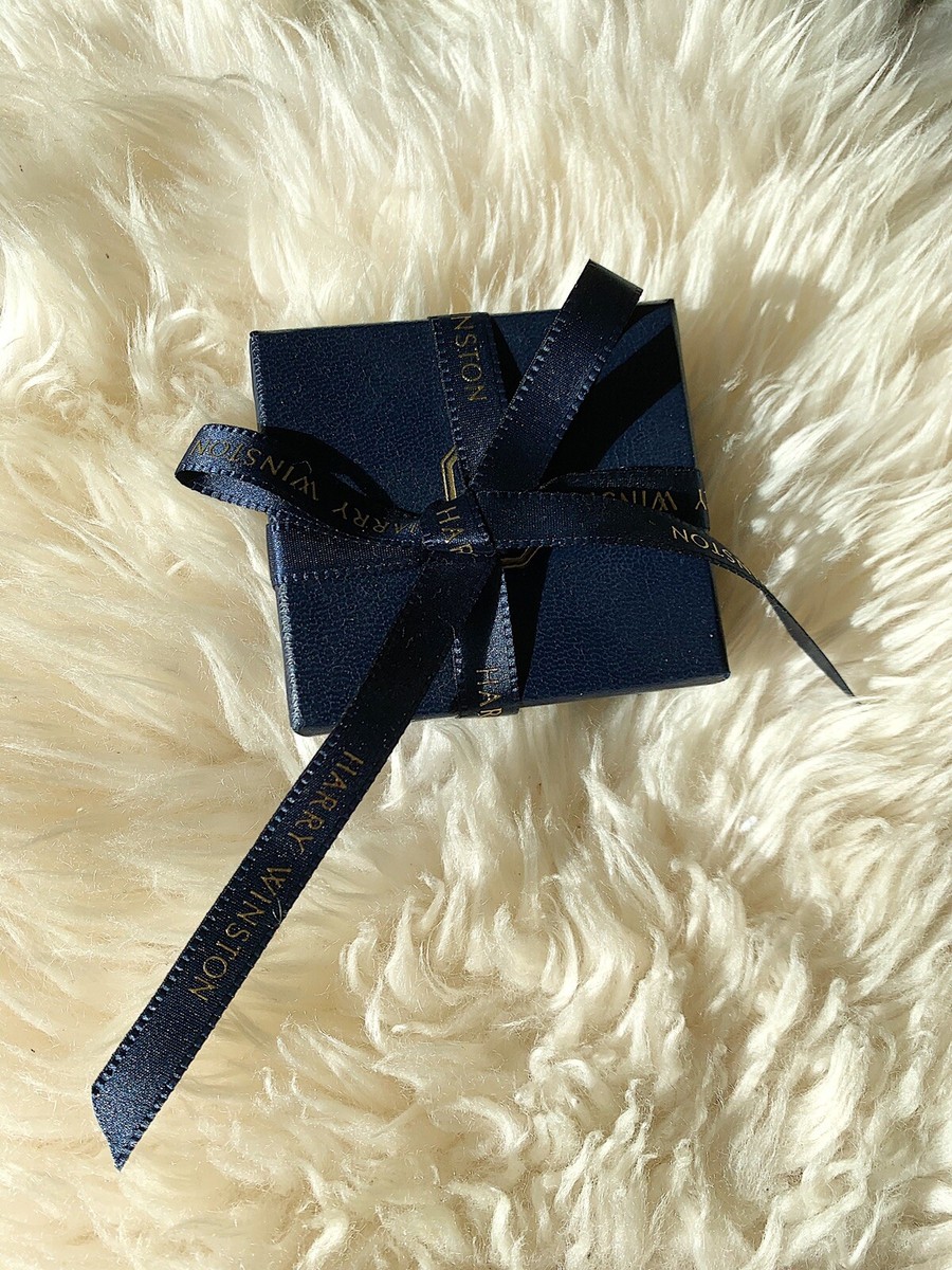 Harry Winston Ring Pouch with Outer Box Dark Blue & Ribbon Harry Winston Ring Pouch with Outer Box Dark Blue & Ribbon