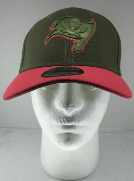 buccaneers salute to service hat