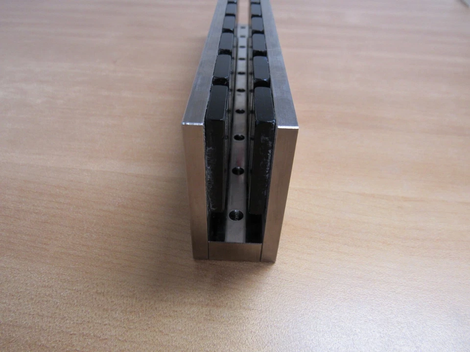 Bosch Rexroth MCS040-3S-0300-NNNN "U" Channel Linear Magnet Track 300mm - Image 4 of 4