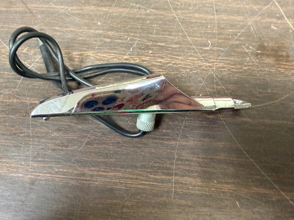 Chrysler 1972 carrocería C Newport guardabarros LH señal de giro luz indicador nos Mopar Foto 4 de 4