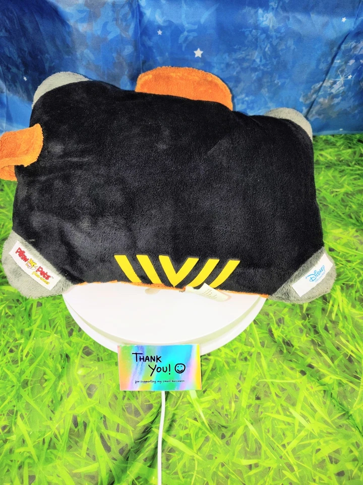 Almohada de felpa plegable para mascotas/juguete de peluche Disney Pixar Cars Tow Mater Foto 2 de 4