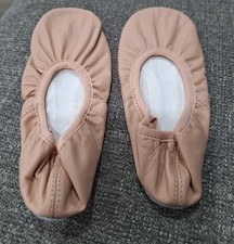 LITTLE GIRLS BALLET SHOES SLIPPERS DANCE SHOES SIZE 1.5 M NEW