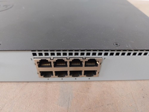 DELL DIGITAL IP REMOTE SERVER KVM 1081AD 8 PORT CMN: 1095 - Picture 5 of 5