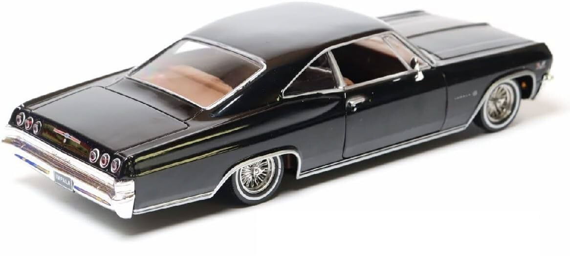 ウェリー 1/24 1965 シボレー インパラ SS 396 - BLACK ミニカー 1/24 WELLY 1965 シボレー インパラ SS396 ノーマル