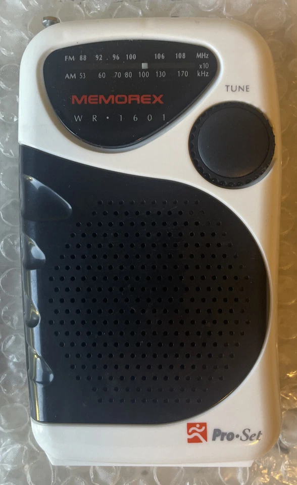 Radio de bolsillo portátil Memorex AM/FM blanca vintage WR1601 - USADA EN EXCELENTE ESTADO Foto 2 de 4