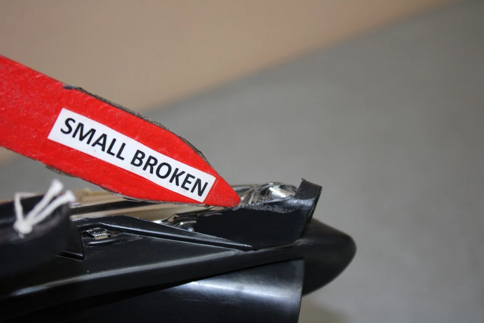 2011 2012 2013 2014 TOYOTA SIENNA RIGHT SIDE HALOGEN HEADLIGHT Foto 3 de 4