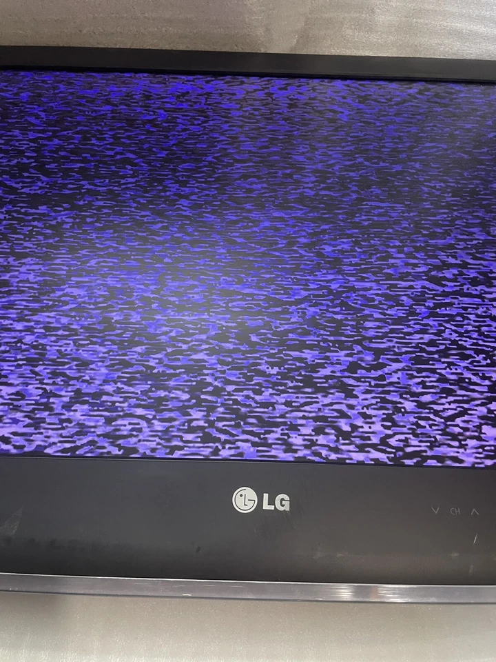 LG Hospital Grade LCD 22"  HDTV with HD-PPV 22LQ630H. - Image 2 of 4