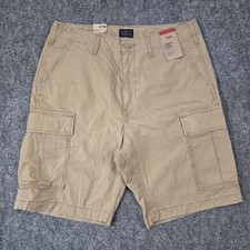 NWT Levi's Carrier Cargo Shorts Men 34 9" Inseam Khaki Pockets Cotton Flat Front
