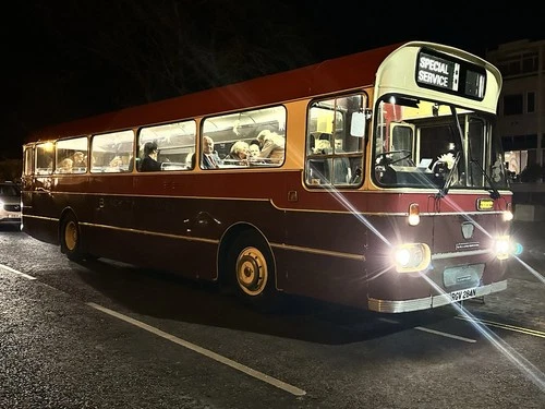 LEYLAND Leopard 55 Seat Vintage Coach - Picture 6 of 17