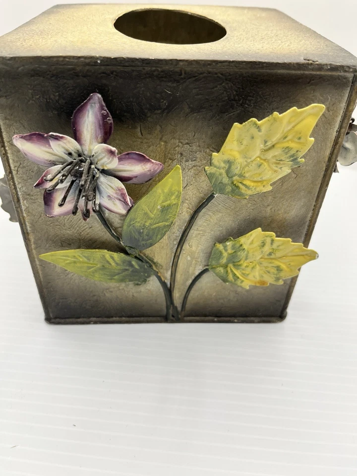 Soporte para caja de pañuelos de metal ornamentado con hojas de metal 3D y plástico ámbar muy único Foto 3 de 4