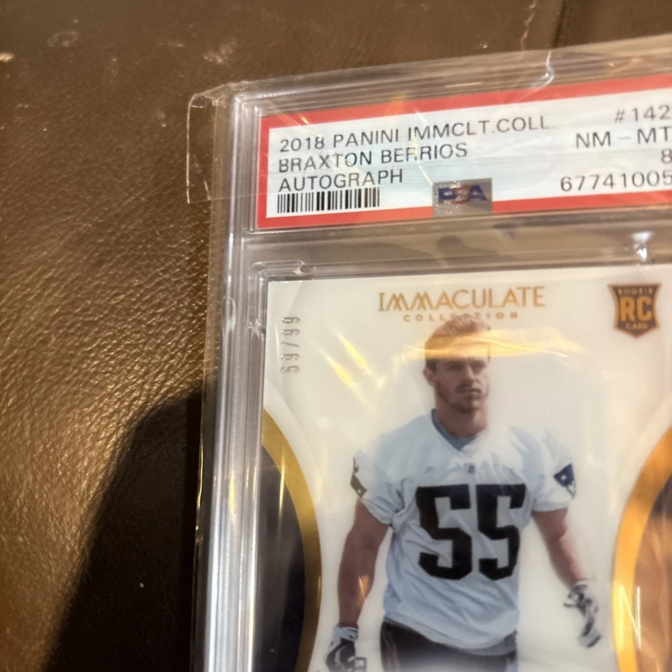 BRAXTON BERRIOS 2018 PANINI IMMACULATE AUTO RC /99 Patriots New York Jets - Image 2 of 3