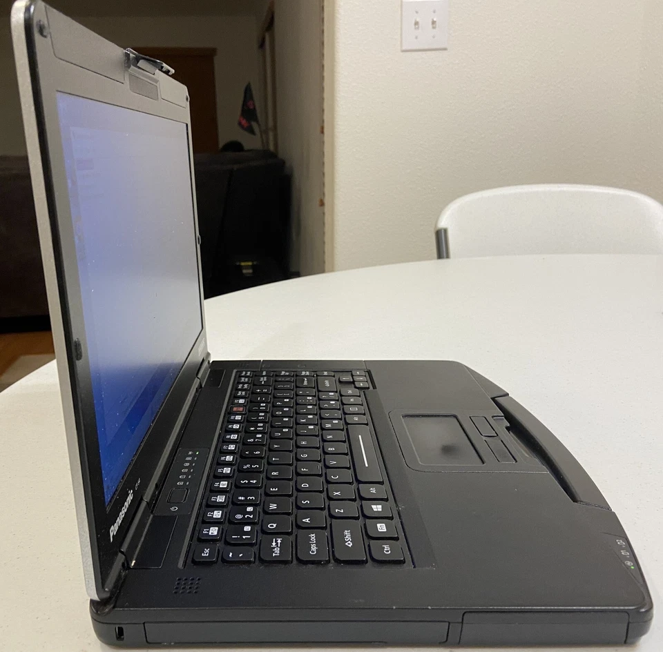 Panasonic toughbook laptop CF-54 - Image 3 of 4