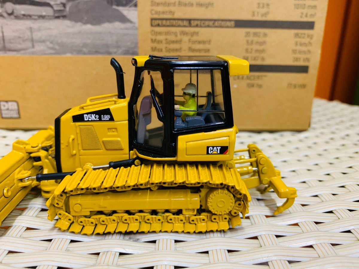 Caterpillar Cat D5K2 LGP Track-Type Tractor 1/50 DieCast