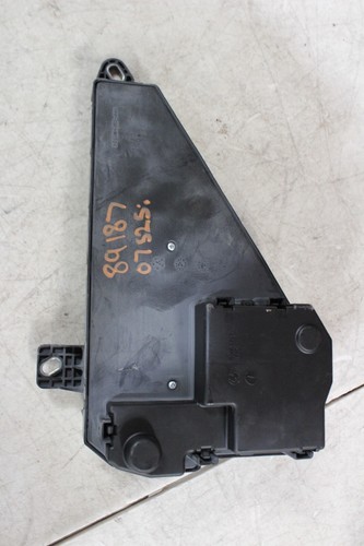 2006-2010 BMW 5 SERIES REAR FUSE RELAY BOX #089187-31A - Picture 2 of 2