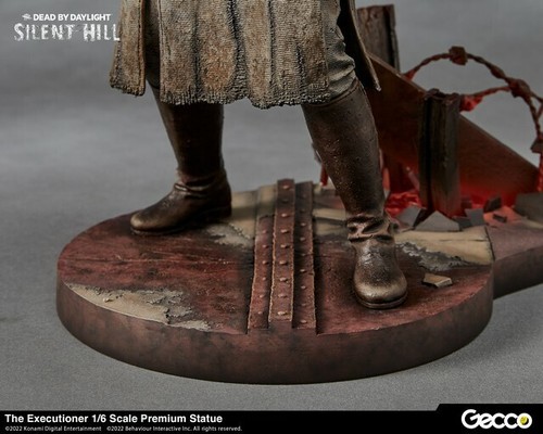 DEAD By DAYLIGHT: SILENT HILL CHAPTER – RED PYRAMID 1/6 STATUE 35 cm GECCO CORPS - Imagen 18 de 18