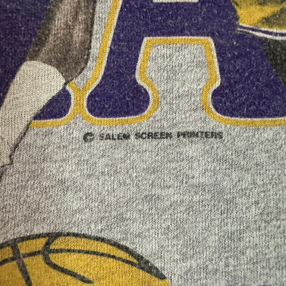 Camisa DE COLECCIÓN Los Angeles Lakers Adulto XL Gris Magic Johnson Salem Caricatura Foto 3 de 4